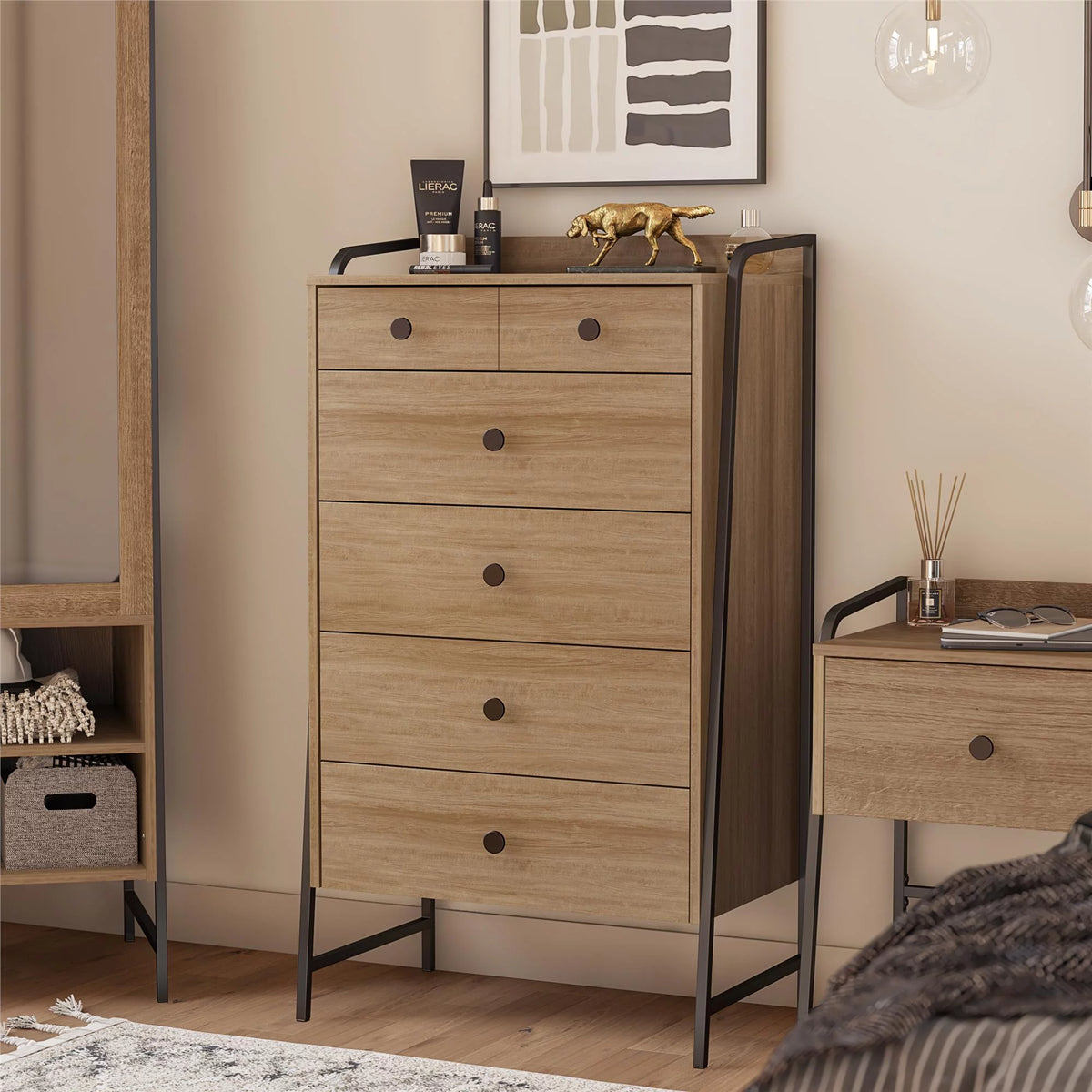 5 Drawer Dresser Y393619