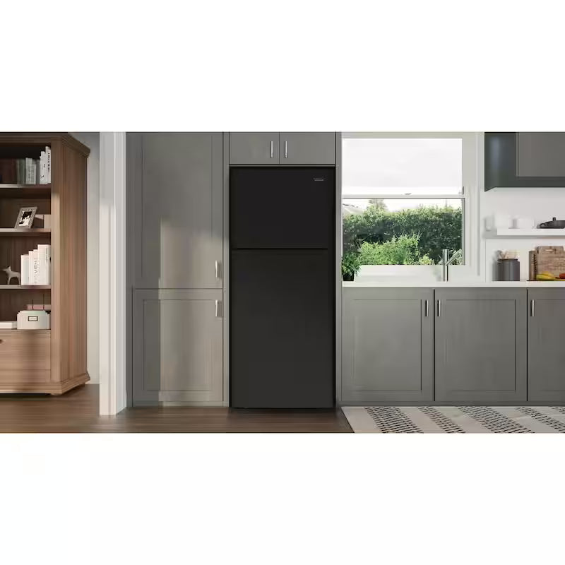 Black Top Freezer Refrigerator O5406