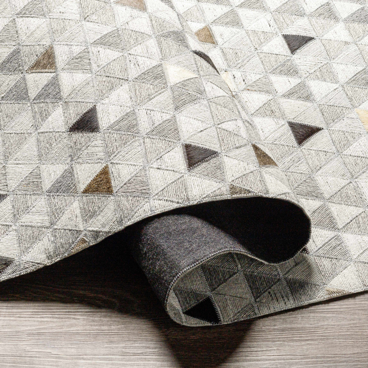 Black Gray Brown 2' x 3' Area Rug O48518