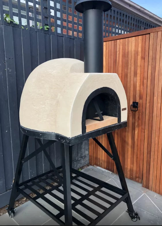 Outdoor Wood Fired Pizza Oven with Black Flue E83810