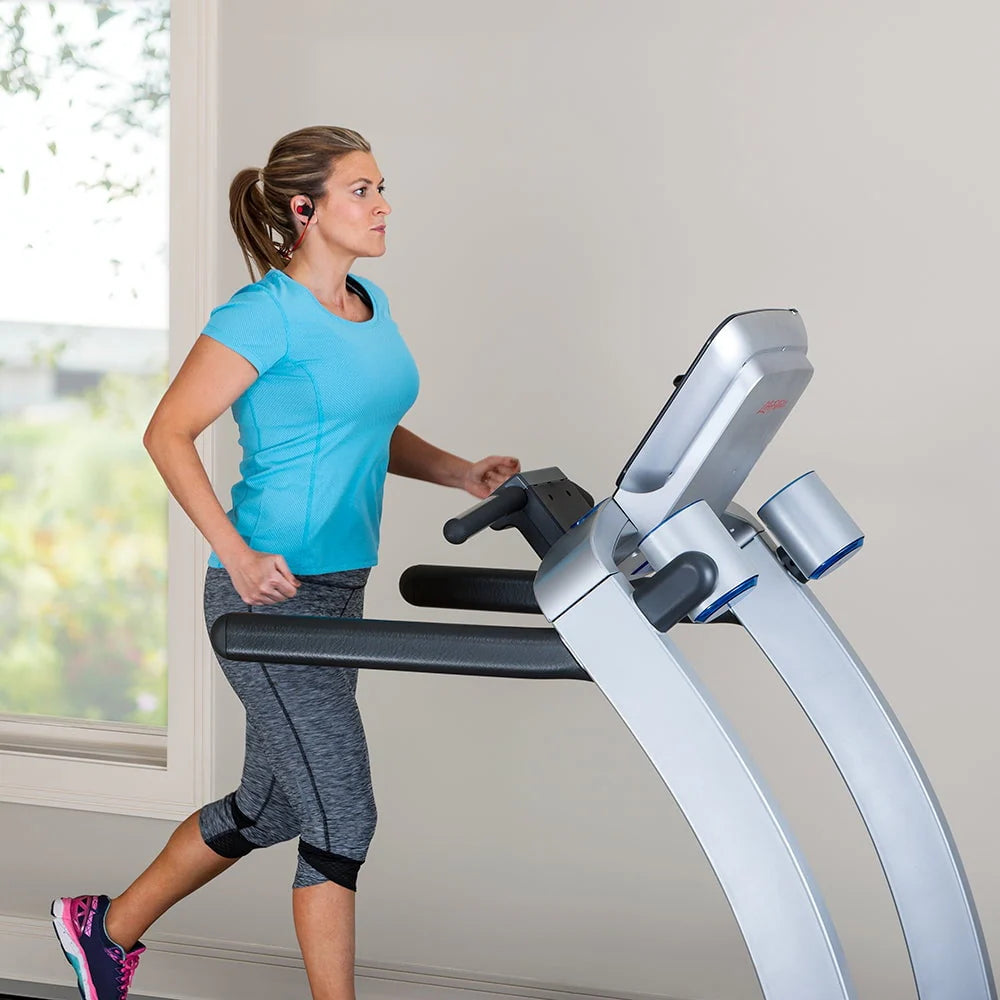Treadmill with GO Console W315