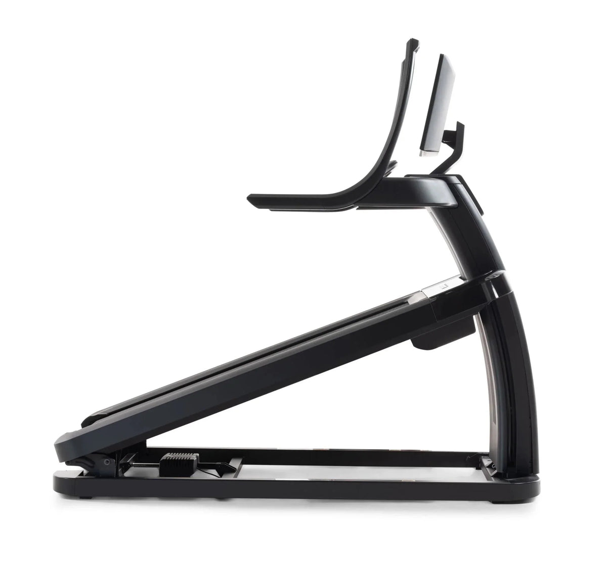 Treadmill B6886